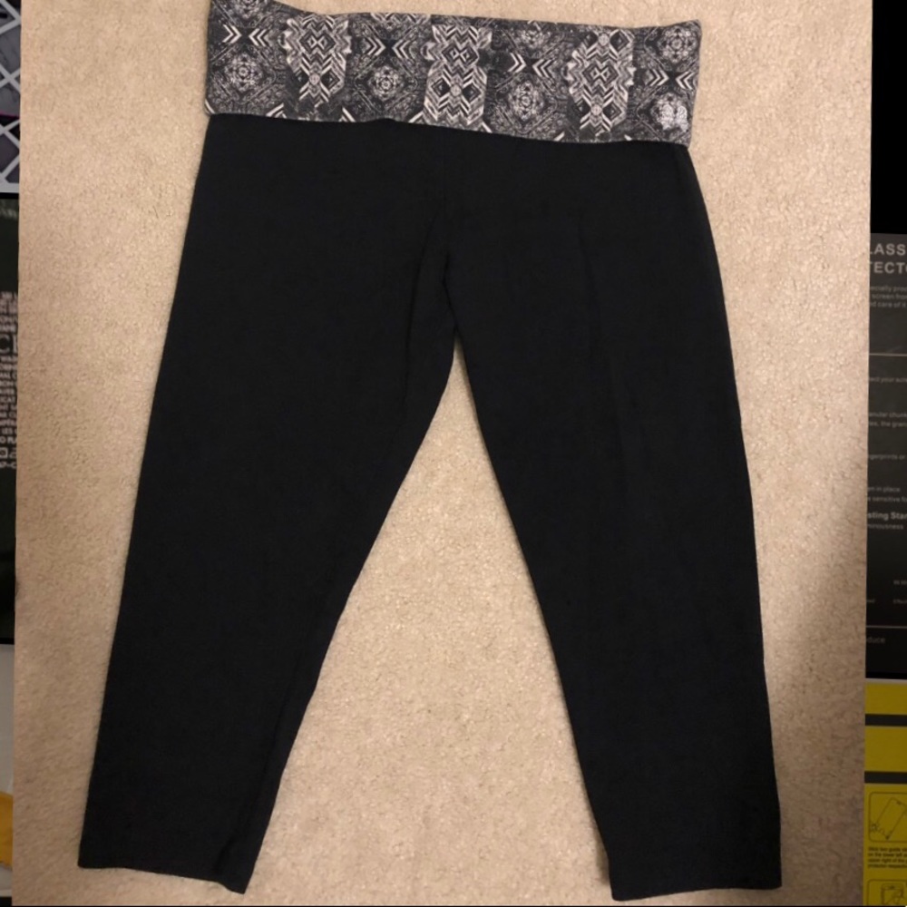 Victoria Secret Fold over Capri Pants size Large